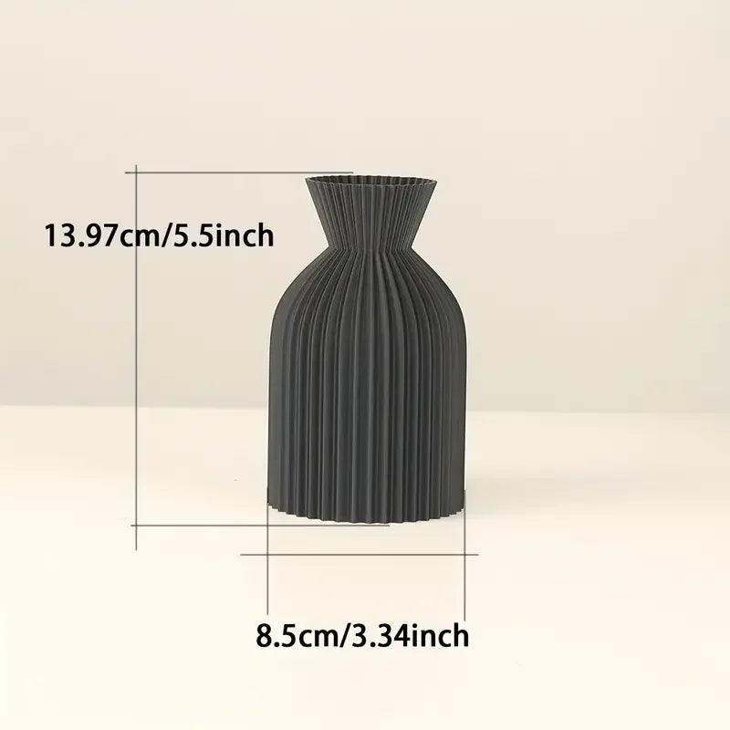 Minimal Tabletop Vase