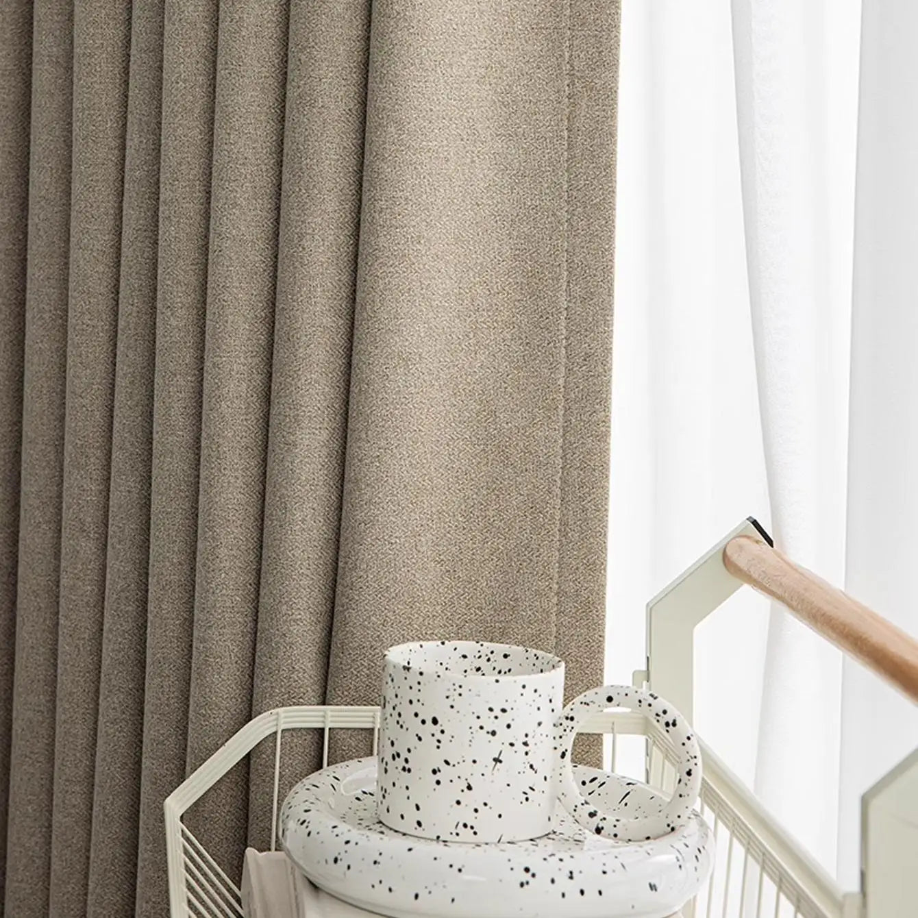Verdunkelungsvorhang in Leinenoptik